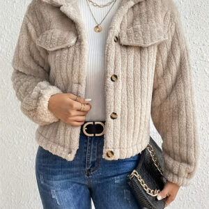 Cappotto corto in lana double-face con bottoni