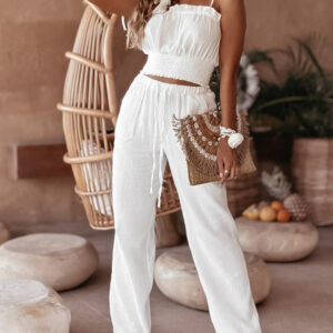 Completo estivo casual con top corto e pantaloni